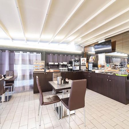 Hotel Cesirja Casavatore Екстериор снимка