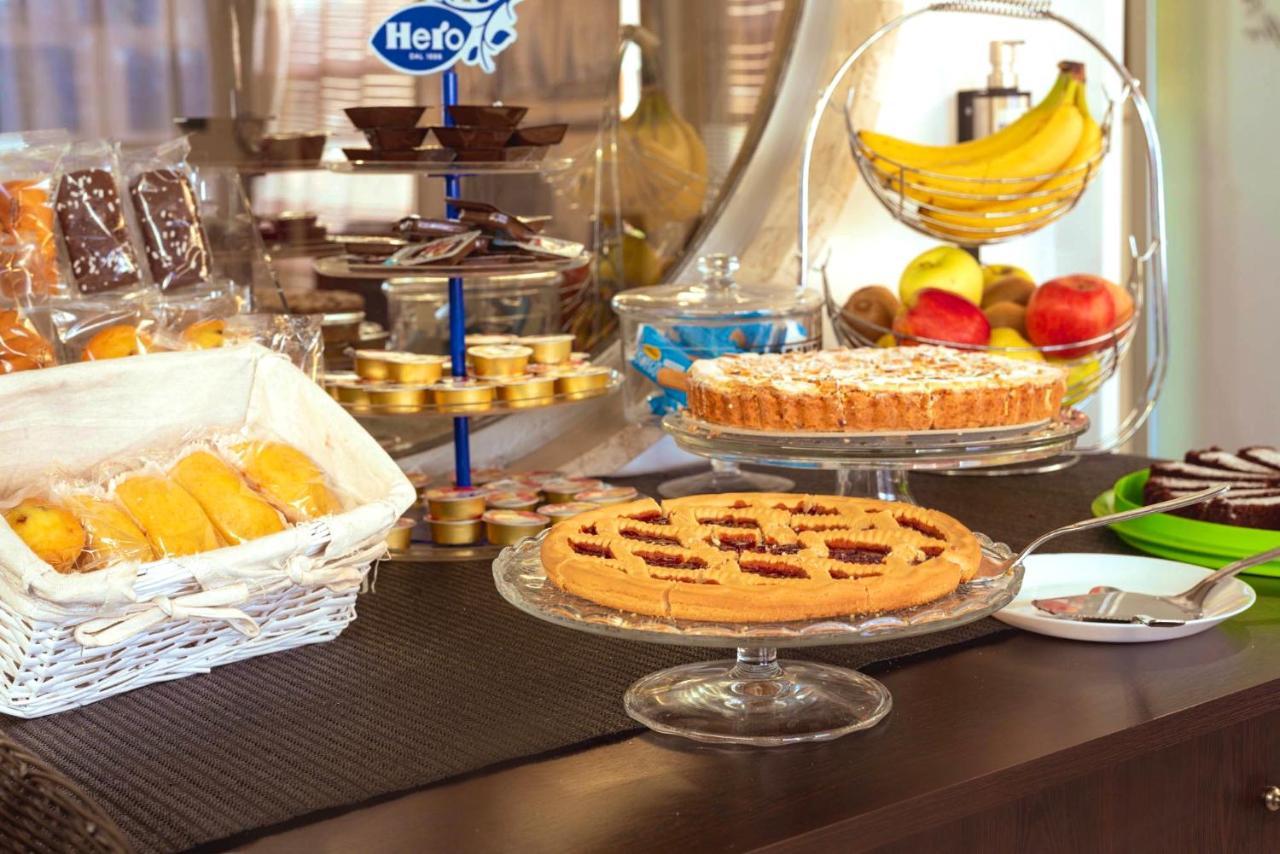 Hotel Cesirja Casavatore Екстериор снимка