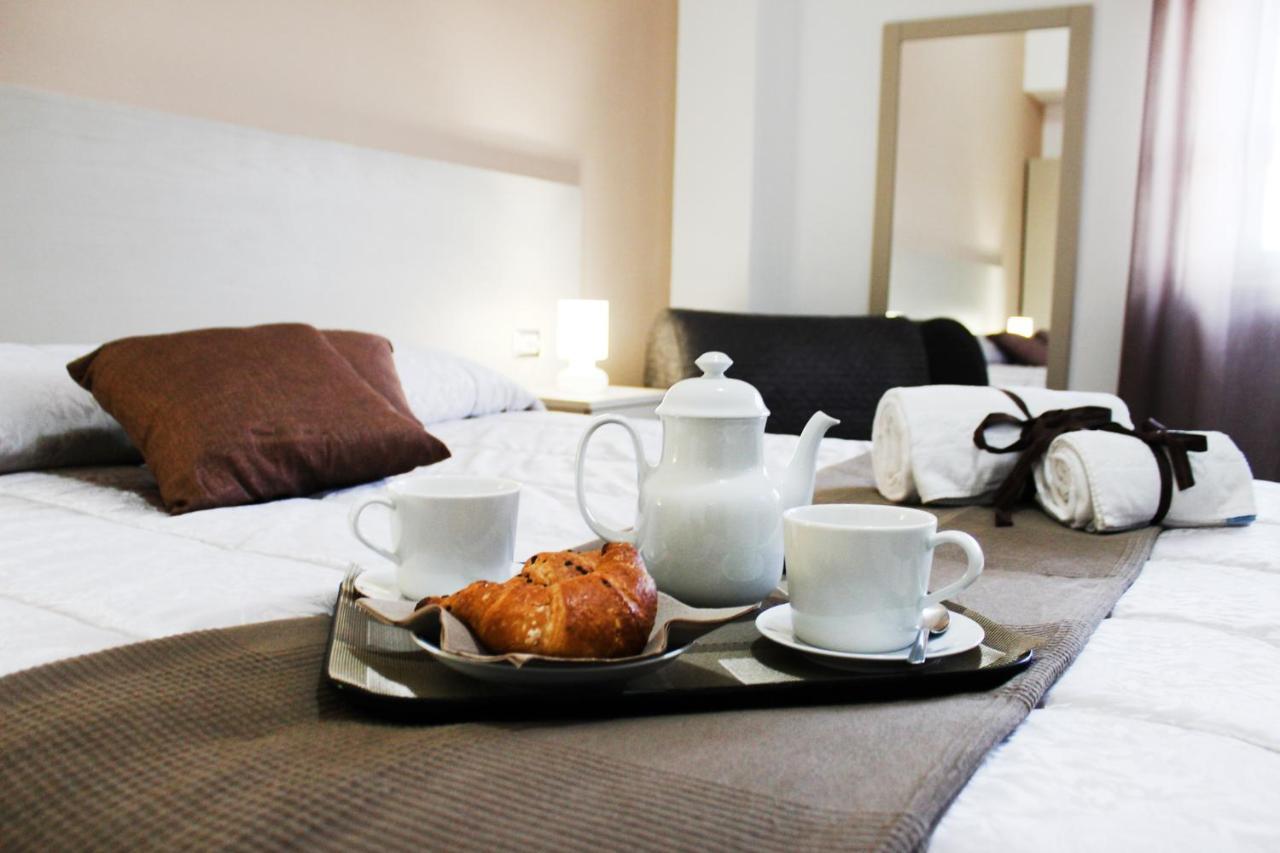 Hotel Cesirja Casavatore Екстериор снимка